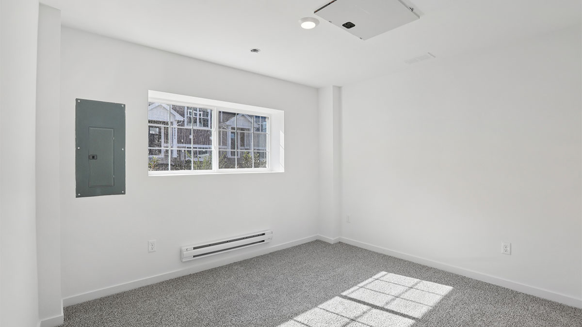 1397 Oakfield Lane Pingree Grove, IL 60140 - Photo 27 of 49 an empty room with a window