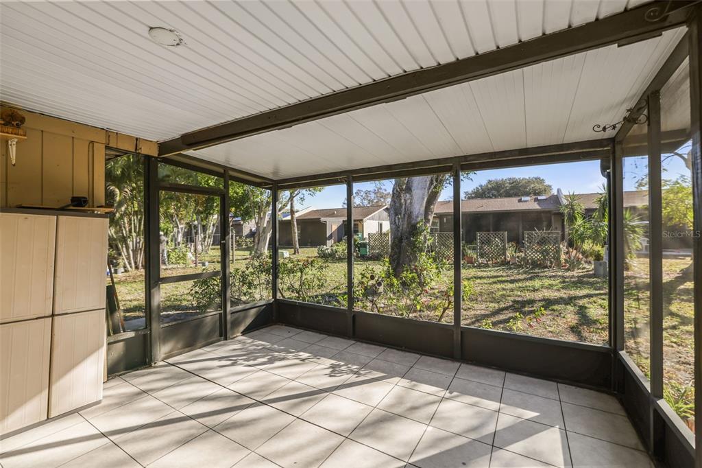 10049 88th Way Seminole, FL 33777 - Photo 17 of 23