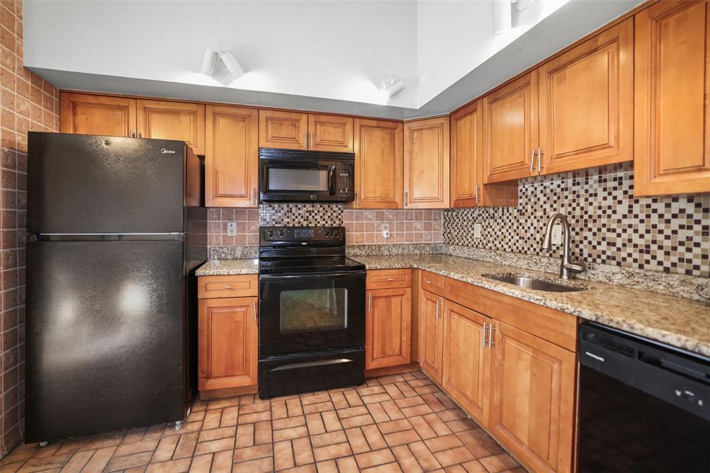 10049 88th Way Seminole, FL 33777 - Photo 9 of 23