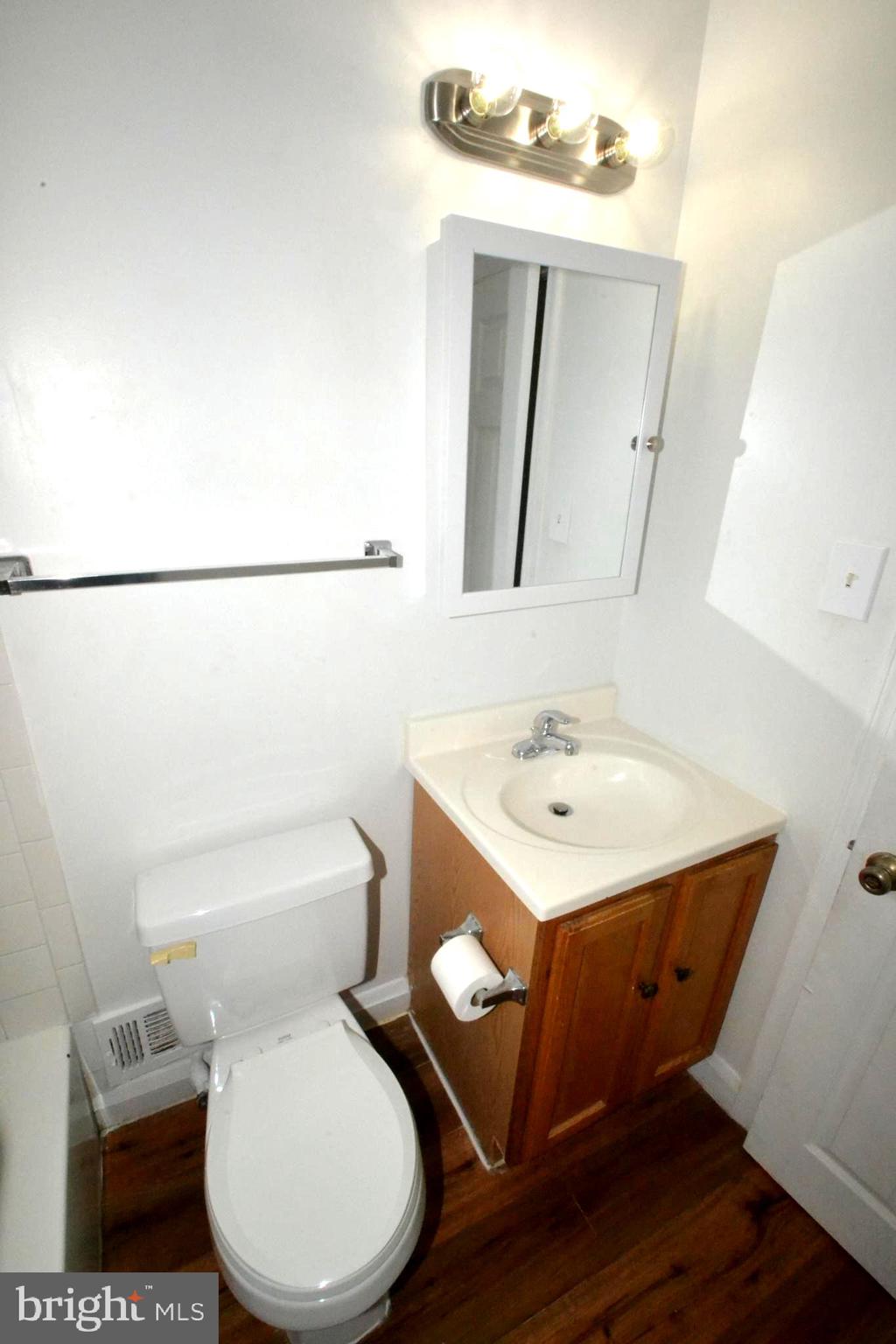 1914 Inverton Road Dundalk, MD 21222 - Photo 11 of 31 BATHROOM 1