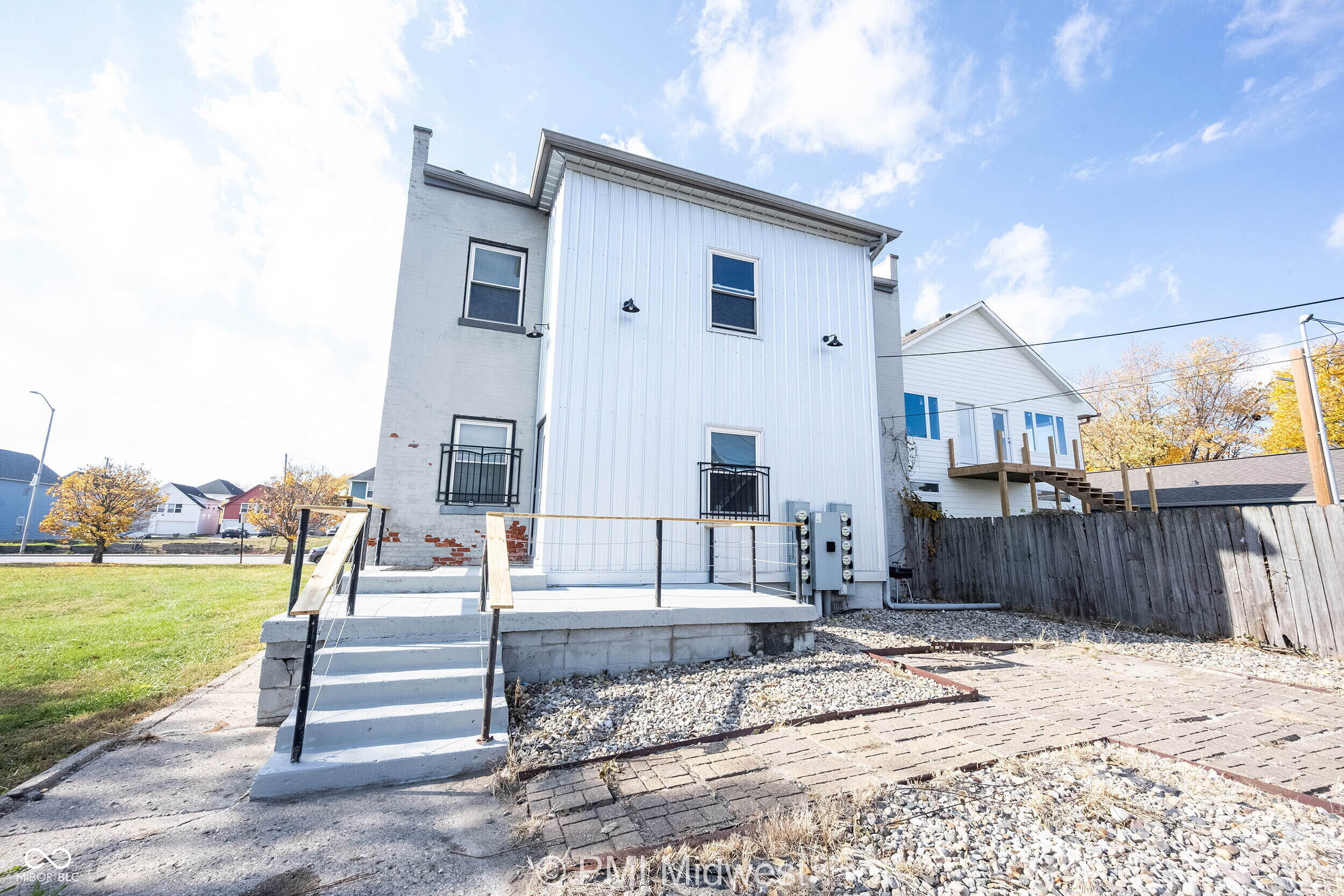 2029 North College Avenue, Unit B Indianapolis, IN 46202 - Photo 11 of 14