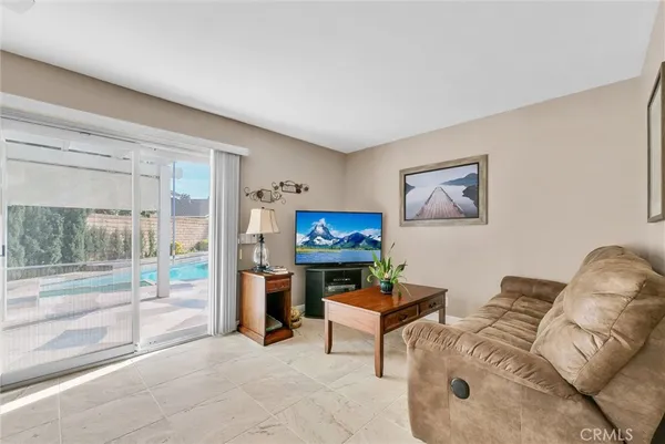 $1,100,000 | 5816 Paseo Balboa, Anaheim, CA 92807