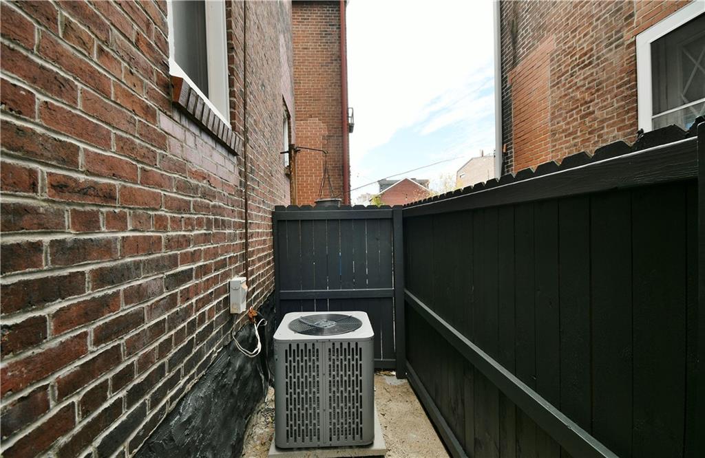 4627 Plummer Street Pittsburgh, PA 15201 - Photo 28 of 29