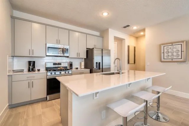 $2,400 | Undisclosed Address, Reunion, FL 34747