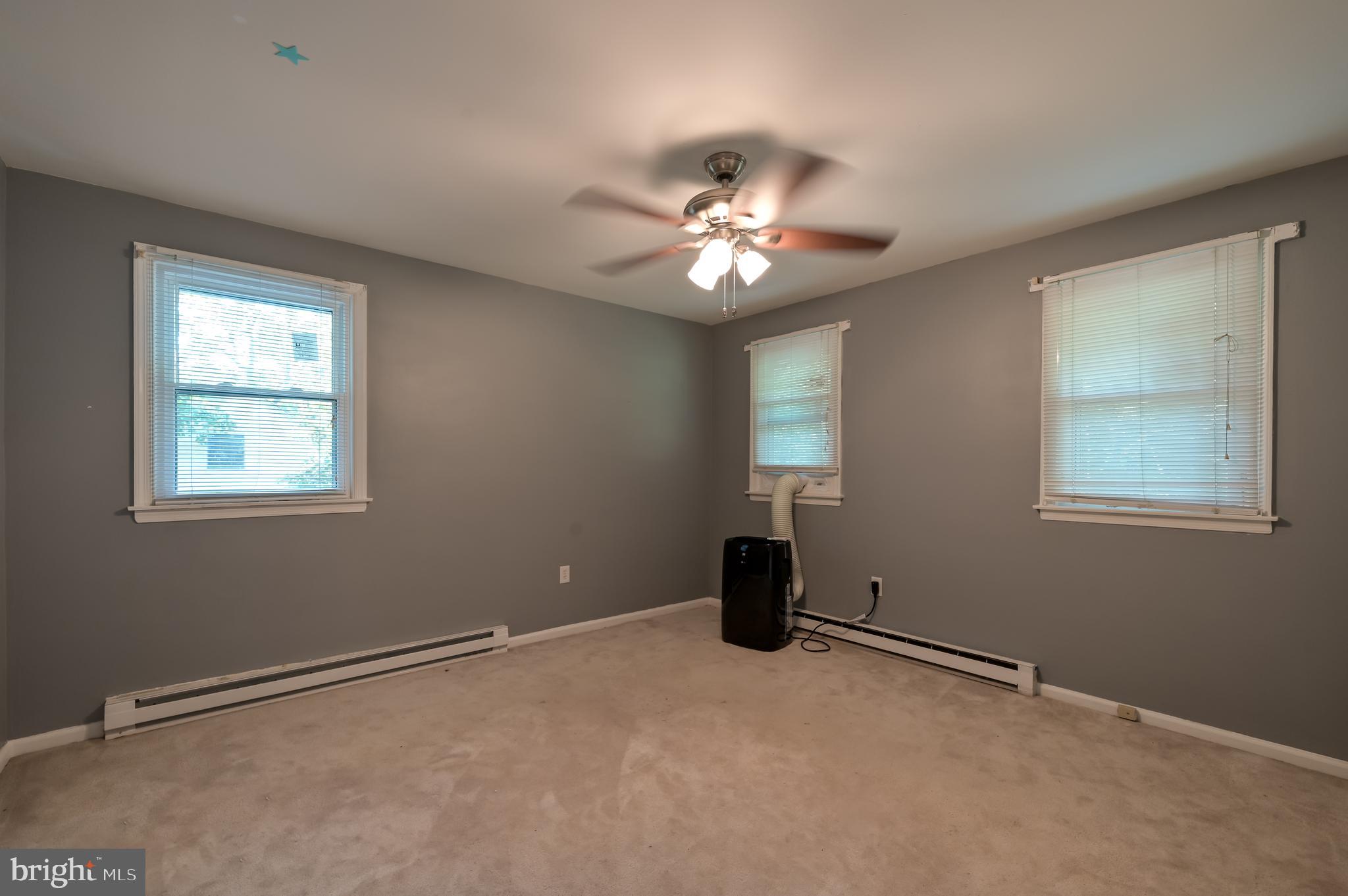912 Crest Road Lansdale, PA 19446 - Photo 28 of 44 Gallery Image 28