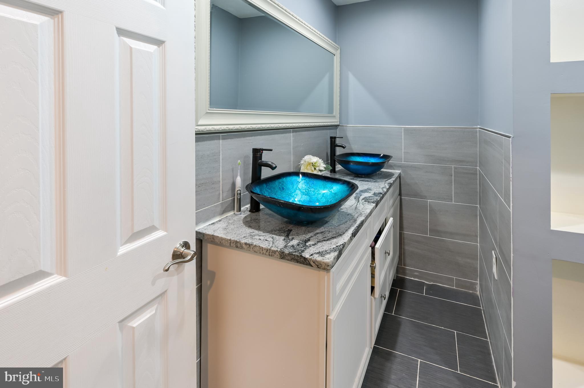 912 Crest Road Lansdale, PA 19446 - Photo 34 of 44 Gallery Image 34