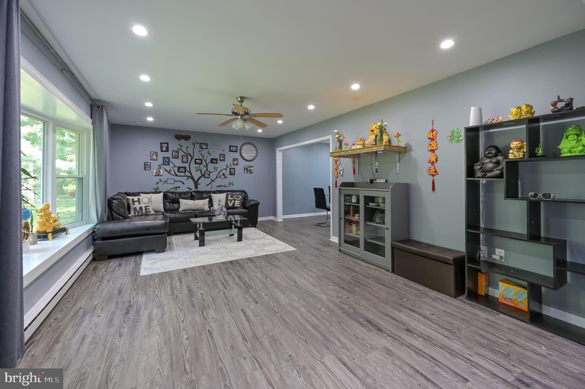 912 Crest Road Lansdale, PA 19446 - Photo 6 of 44 Gallery Image 6