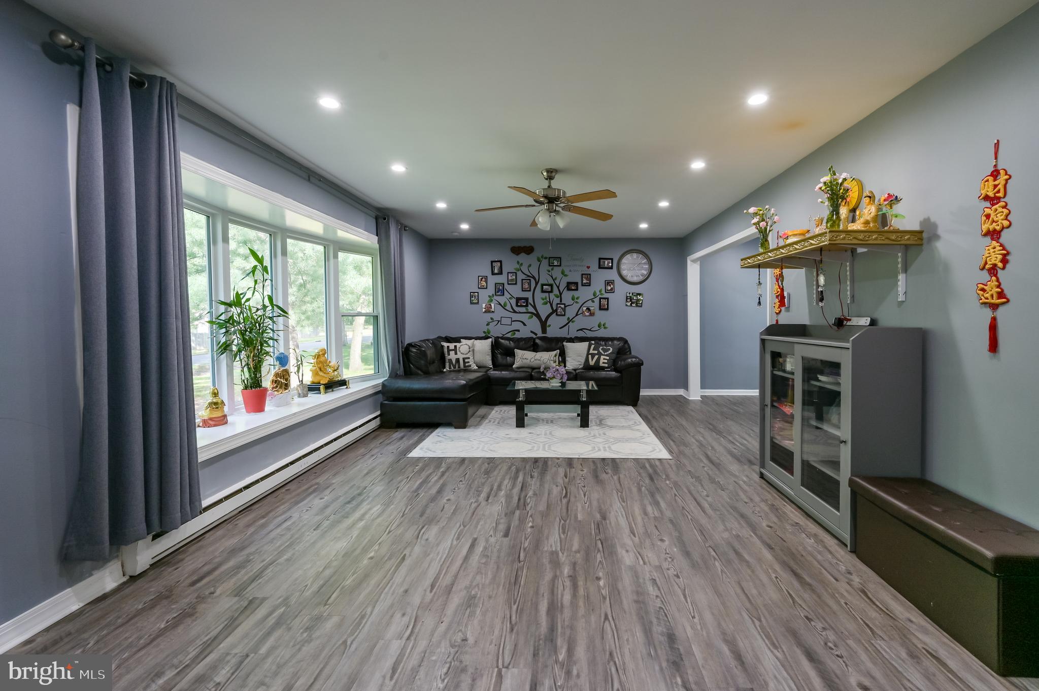 912 Crest Road Lansdale, PA 19446 - Photo 8 of 44 Gallery Image 8