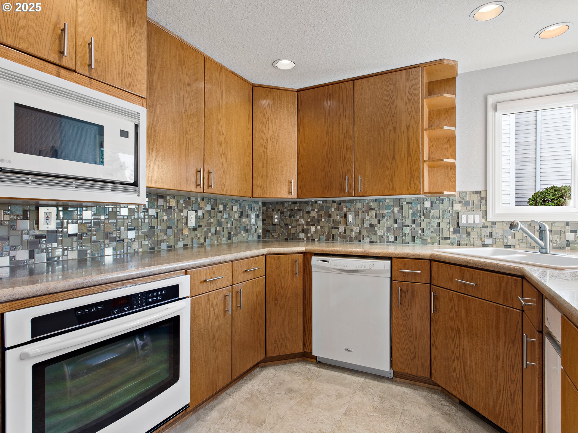 15917 Northeast Union Road, Unit 69 Ridgefield, WA 98642 - Photo 16 of 37