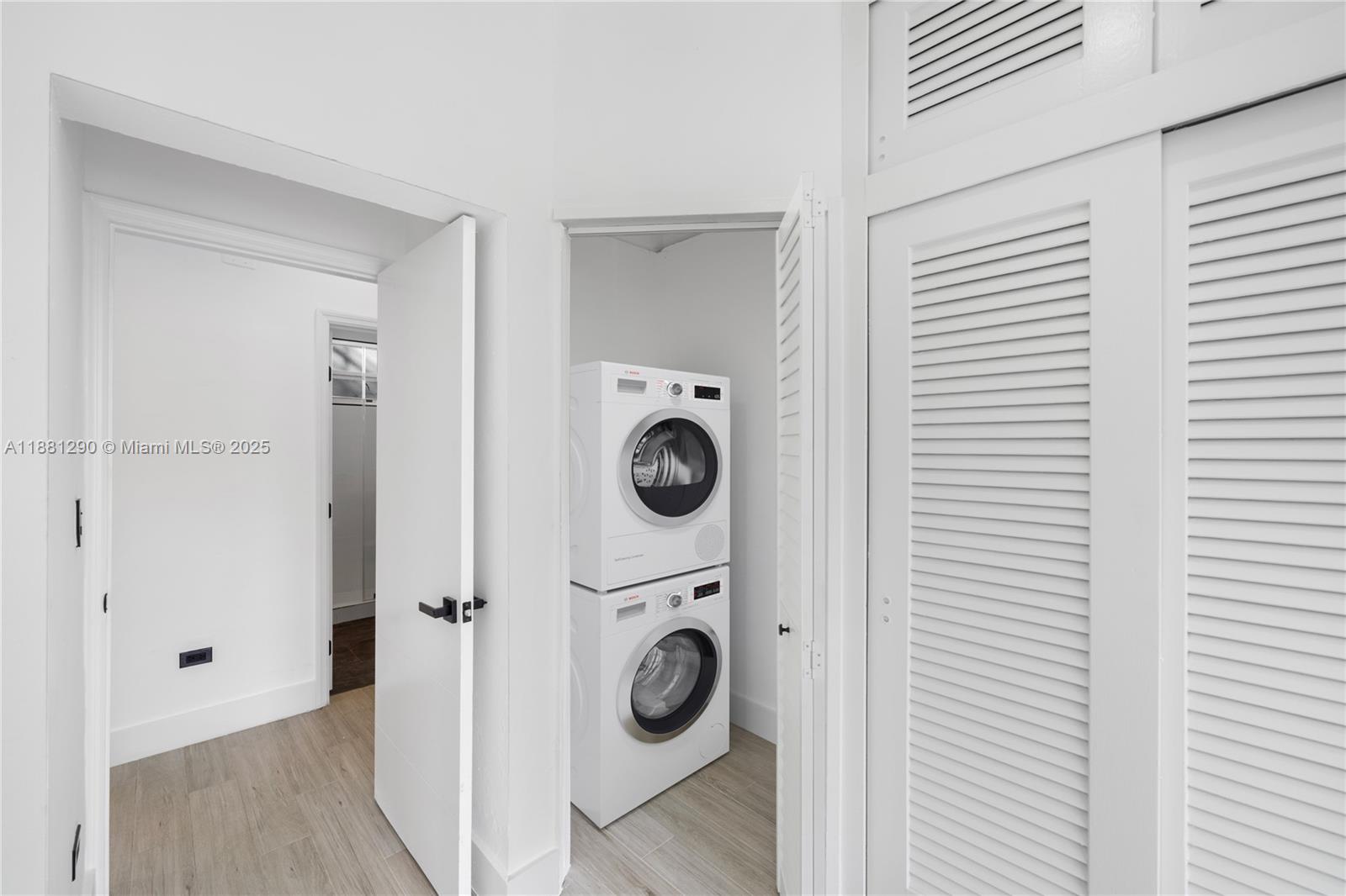 4710 Pine Tree Drive, Unit 31 Miami Beach, FL 33140 - Photo 7 of 25 a view of walk in closet