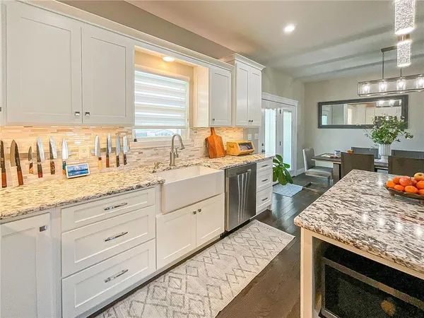 $398,000 | 19640 Hummingbird Road, Sedalia, MO 65301