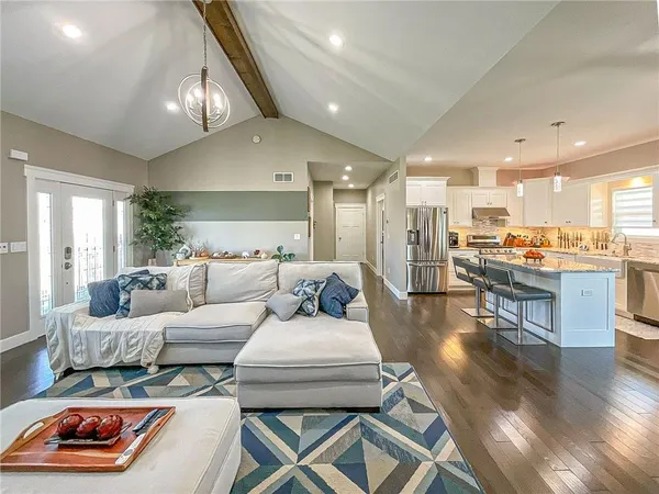 $398,000 | 19640 Hummingbird Road, Sedalia, MO 65301