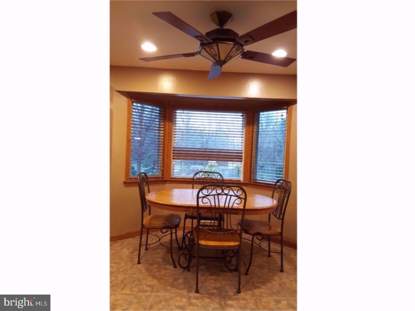 Breakfast Room