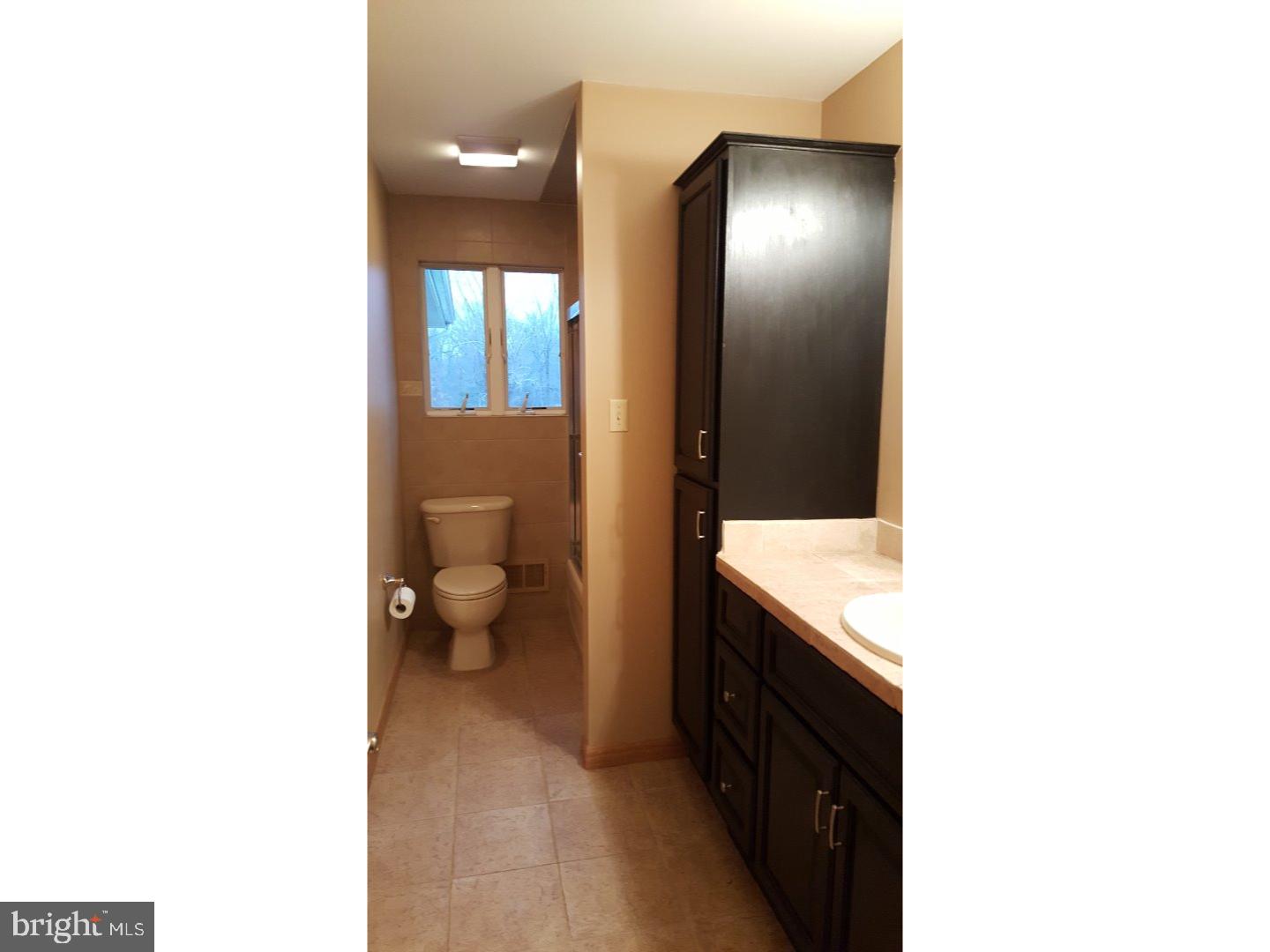 72 Old York Road Chesterfield, NJ 08515 - Photo 9 of 21 Bathroom