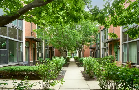 $525,000 | 952 North Crosby Street, Chicago, IL 60610