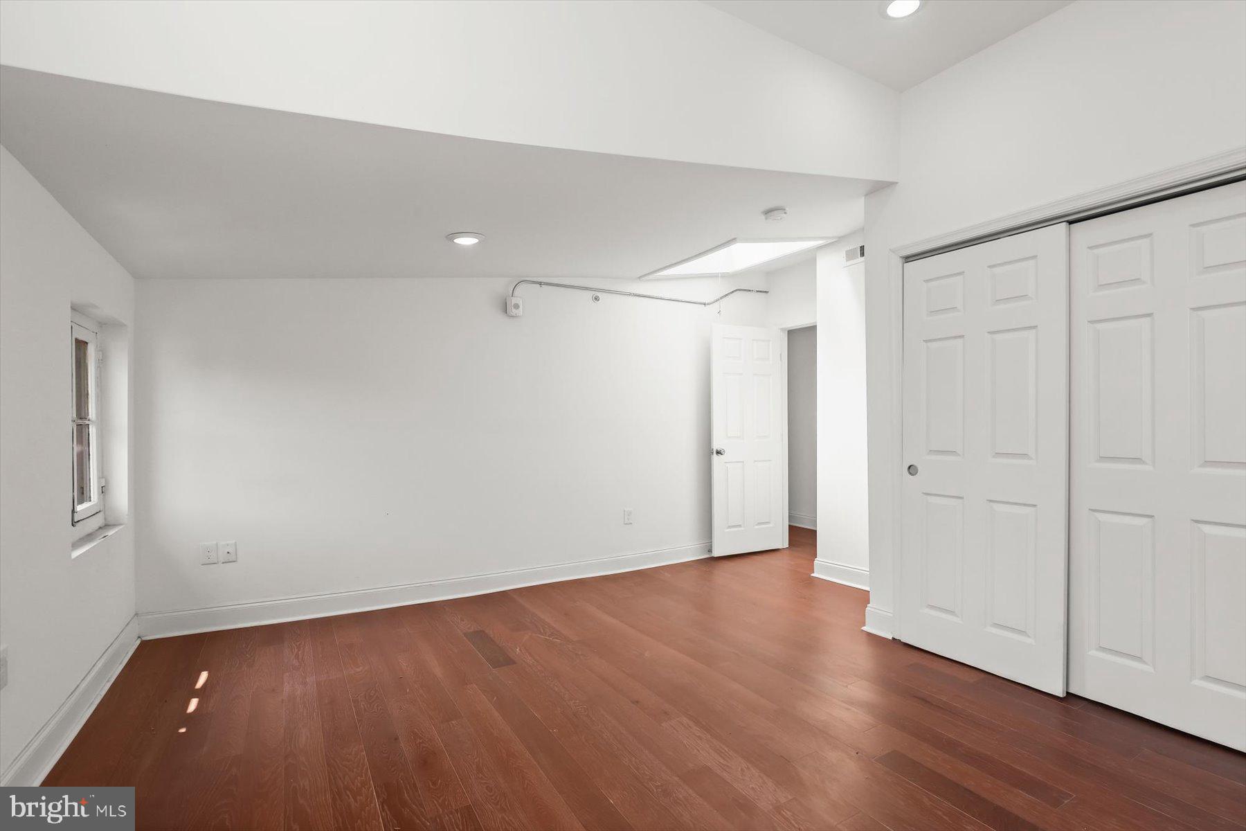 14 East Read Street Baltimore, MD 21202 - Photo 55 of 61 a view of an empty room