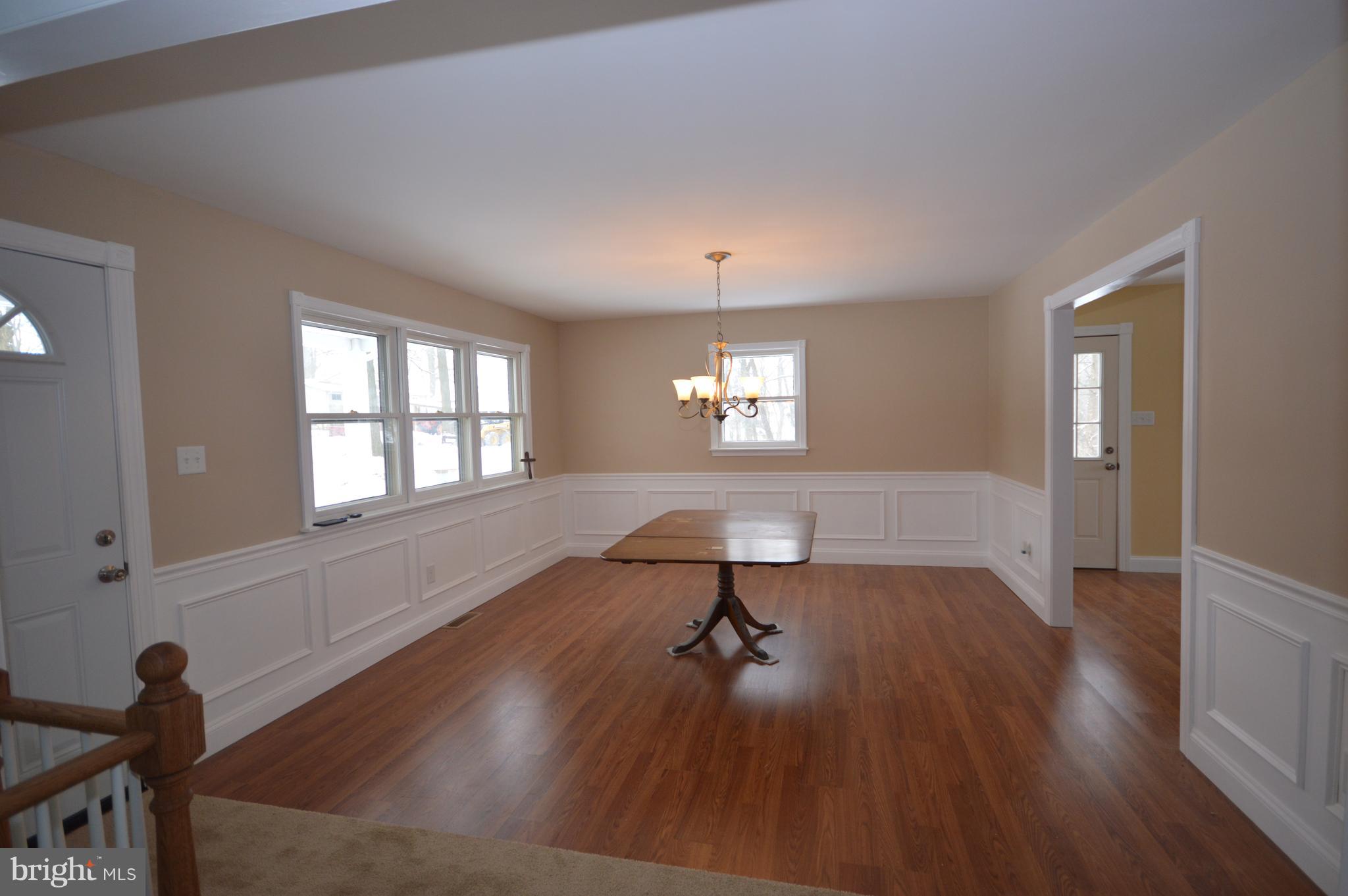 326 Brick Road Oxford, PA 19363 - Photo 13 of 26 dinning room