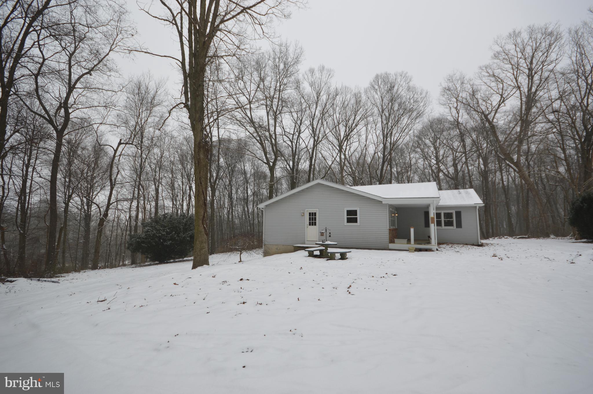 326 Brick Road Oxford, PA 19363 - Photo 5 of 26 side