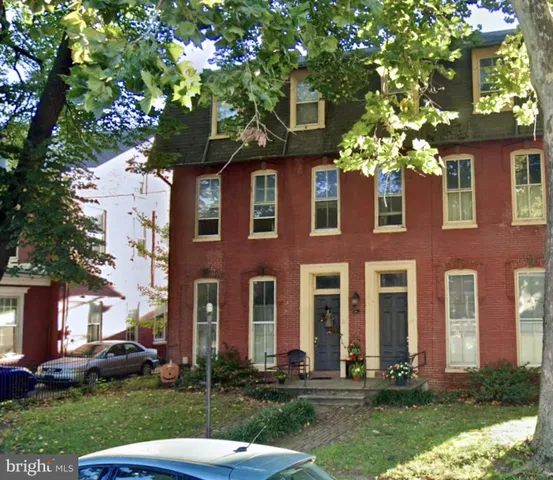 $1,245 | 26 South 2nd Street, Unit 2, Columbia, PA 17512