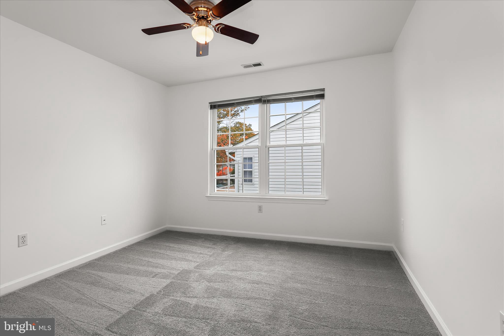 147 Idlewild Road Severna Park, MD 21146 - Photo 23 of 36 an empty room with a window