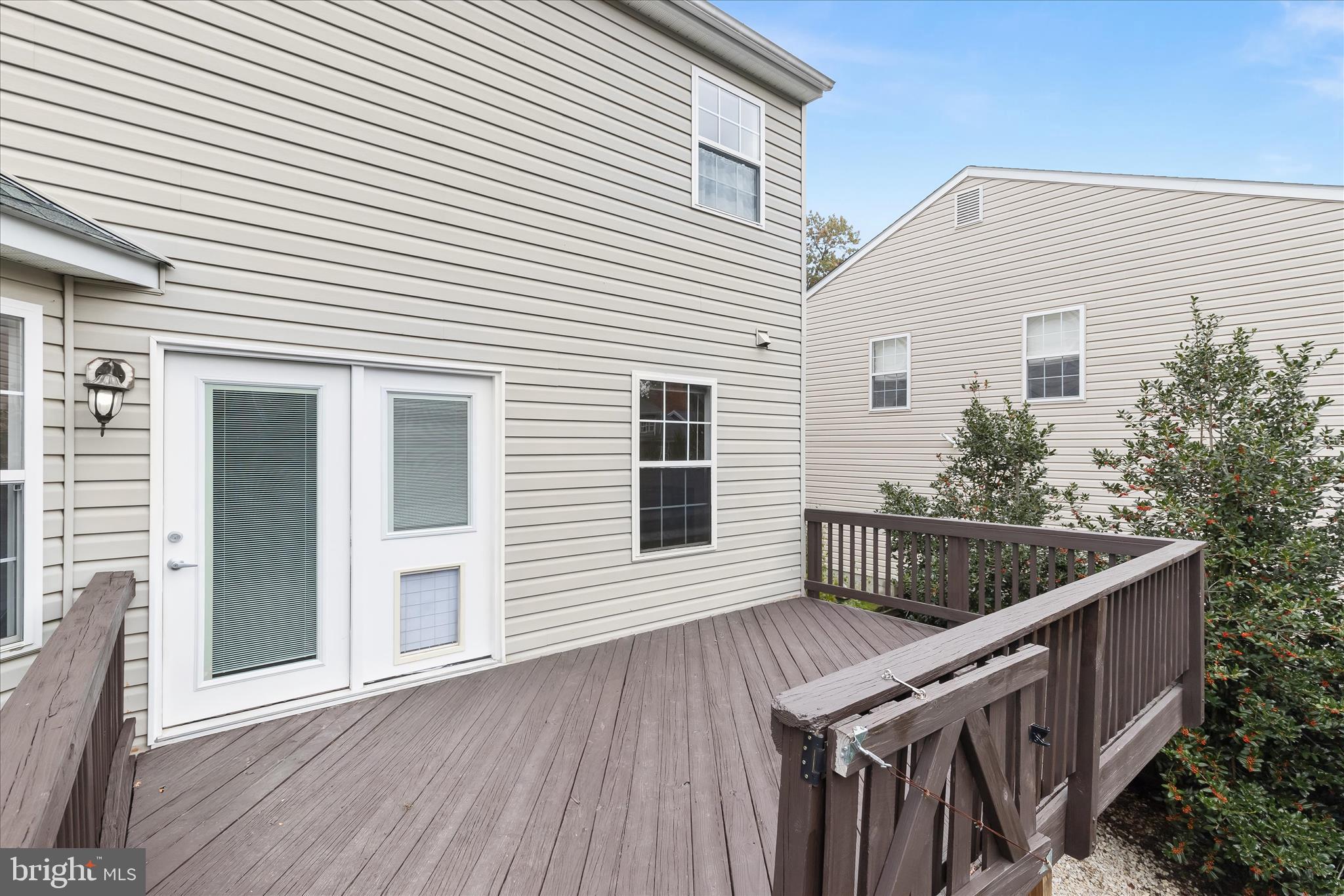 147 Idlewild Road Severna Park, MD 21146 - Photo 31 of 36 a view of outdoor space and deck