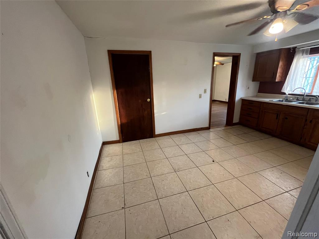 4218 Babcock Road, Unit 1 Croswell, MI 48422 - Photo 8 of 44
