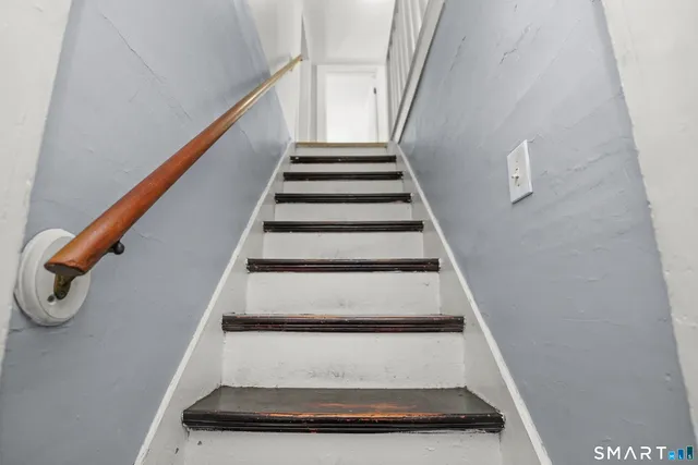 $275,000 | 17 Windsor Street, Enfield, CT 06082