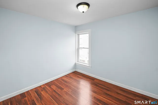 $275,000 | 17 Windsor Street, Enfield, CT 06082