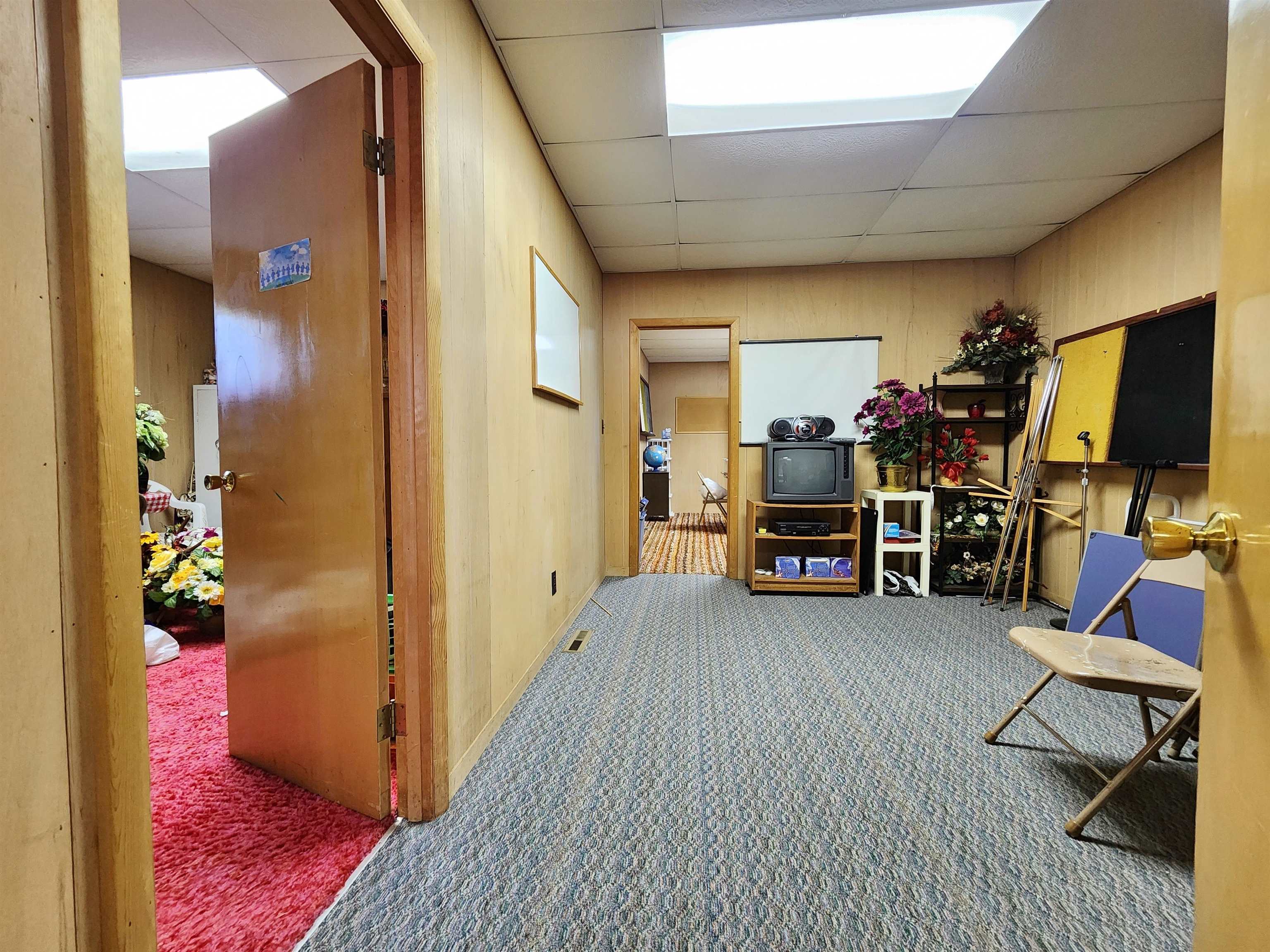 10736 Cedar Sumner, MI 48889 - Photo 21 of 49 1922249-36ef7999-1c74-49b7-b6f0-bd9ec3ea9092.JPG