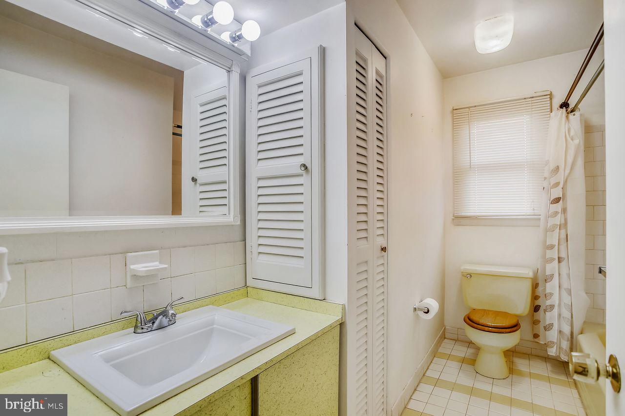 3418 Edcrest Road Baltimore, MD 21244 - Photo 24 of 30 Main Level Bathroom