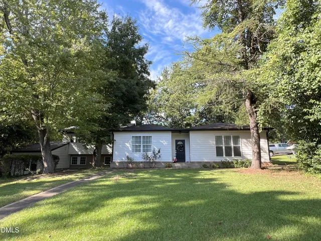 $2,695 | 5002 Wickham Road, Raleigh, NC 27606