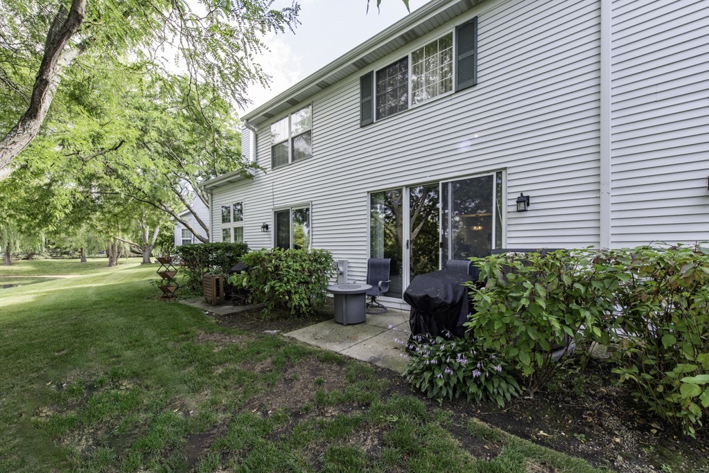 17820 Braewick Road Gurnee, IL 60031 - Photo 4 of 24