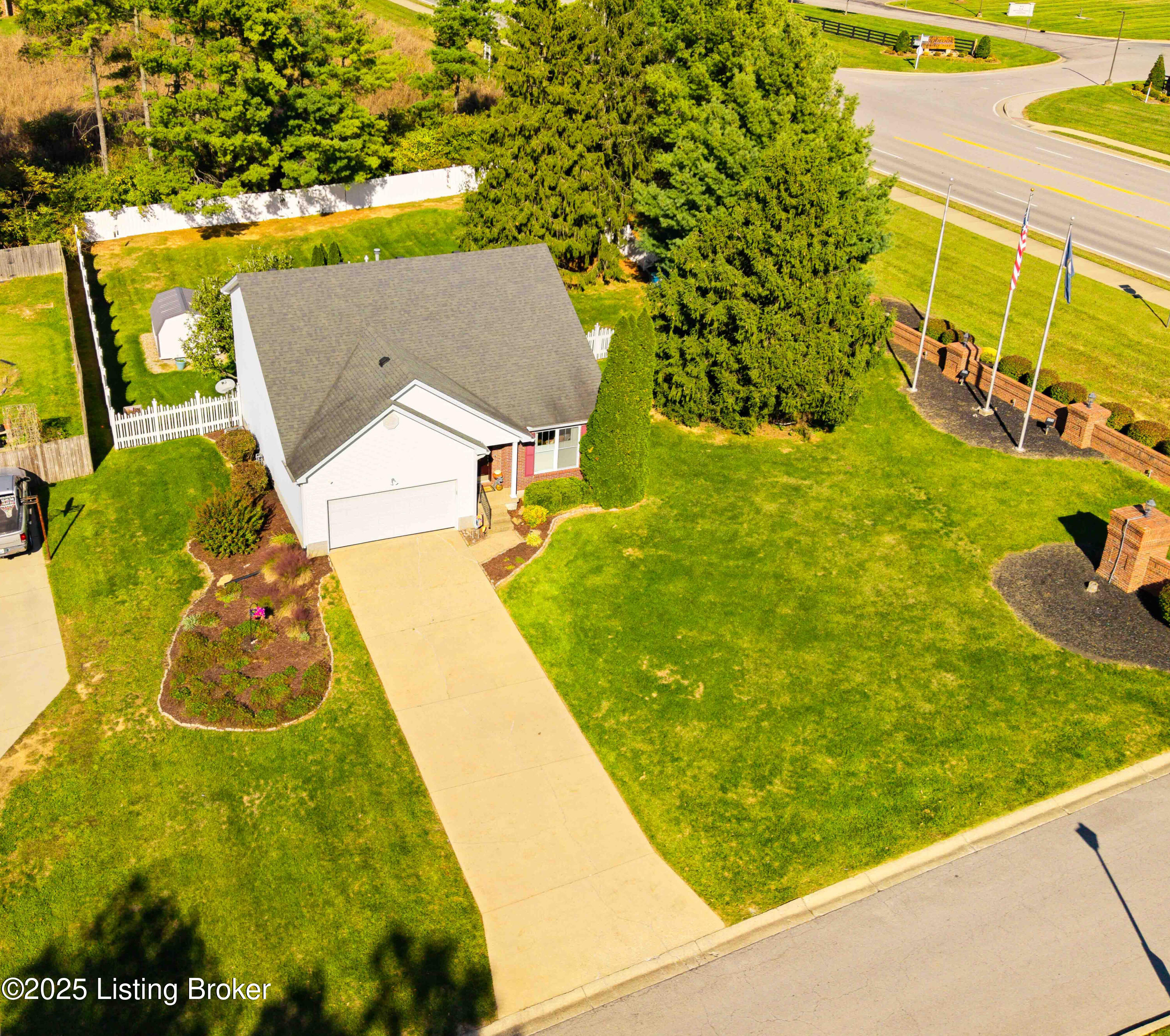 251 Rolling Ridge Way Simpsonville, KY 40067 - Photo 42 of 46 DJI_20251024152709_0959_D