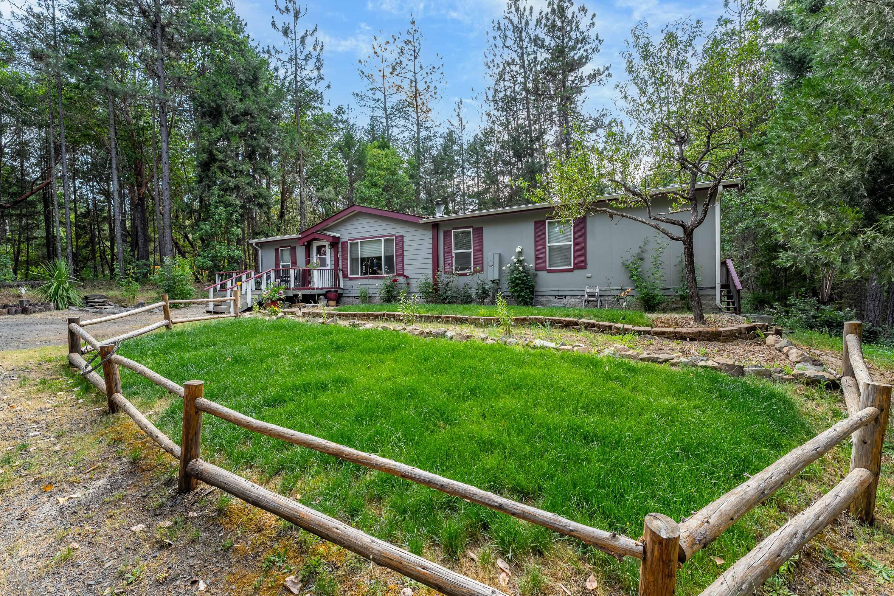 320 Fields Road Williams, OR 97544 - Photo 19 of 33 EXT (3 of 10)