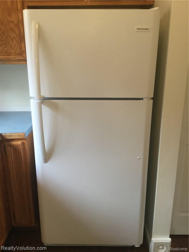 777 North Wilder Road Lapeer, MI 48446 - Photo 8 of 21 New appliances