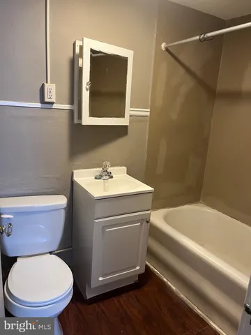 $900 | 442 East King Street, Unit 5, Lancaster, PA 17602