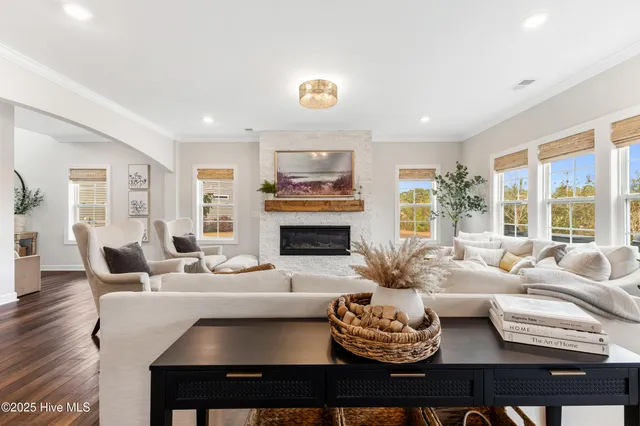 $650,000 | 170 North Passerine Path, Hampstead, NC 28443