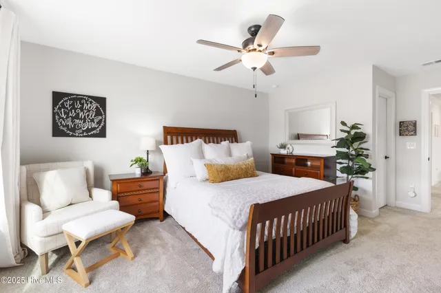 $650,000 | 170 North Passerine Path, Hampstead, NC 28443