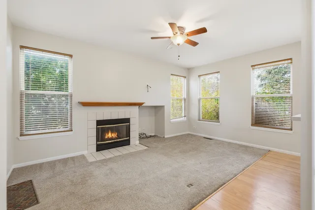 $360,000 | 684 North Autumn Circle, Lindenhurst, IL 60046