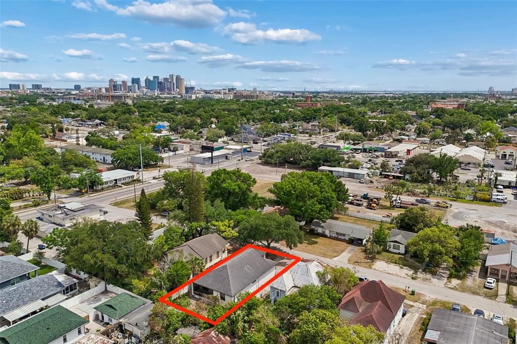 2311 West Aileen Street Tampa, FL 33607 - Photo 37 of 38 an aerial view of a city with lots of residential buildings