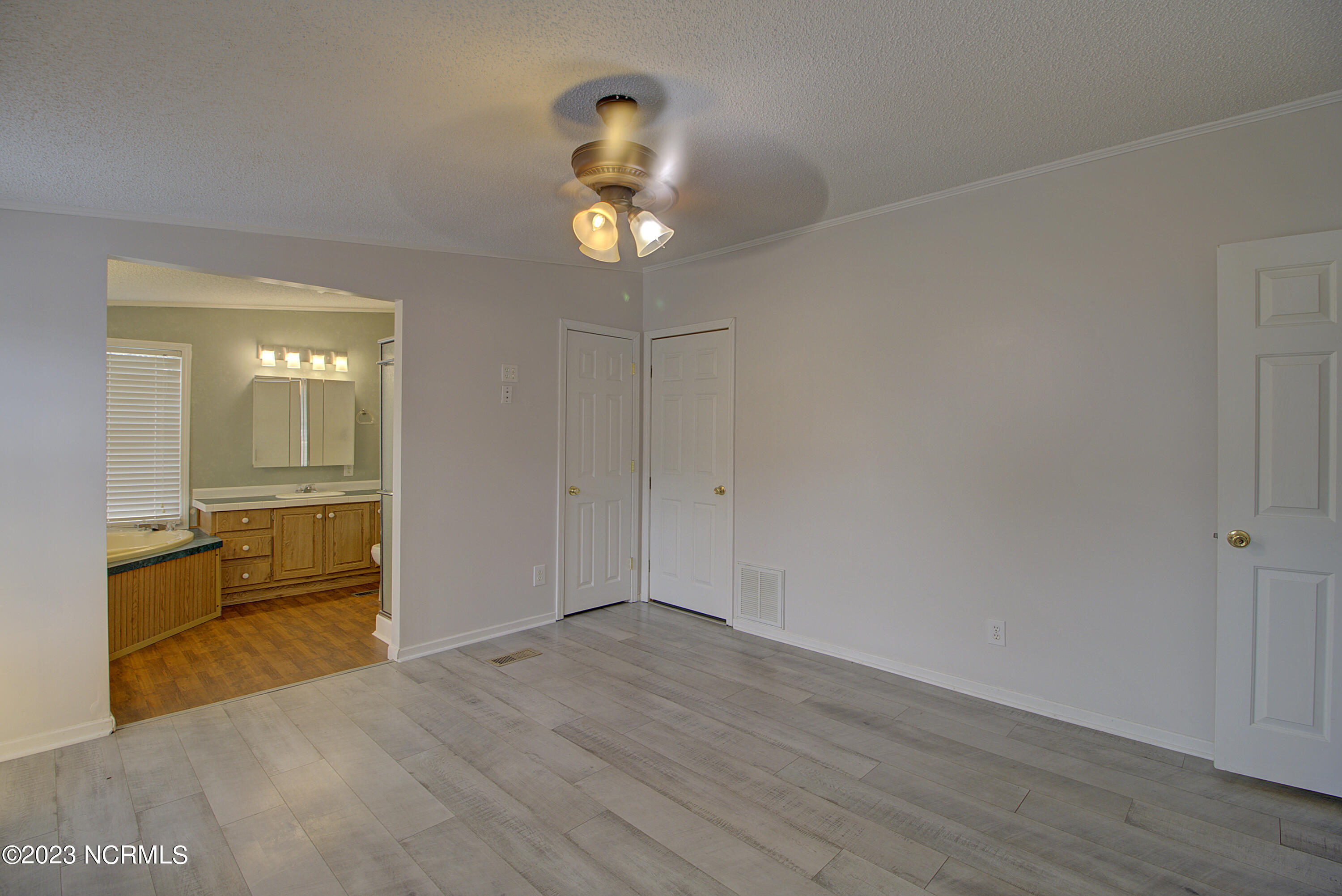 531 Greenacres Drive Hampstead, NC 28443 - Photo 15 of 45 Master