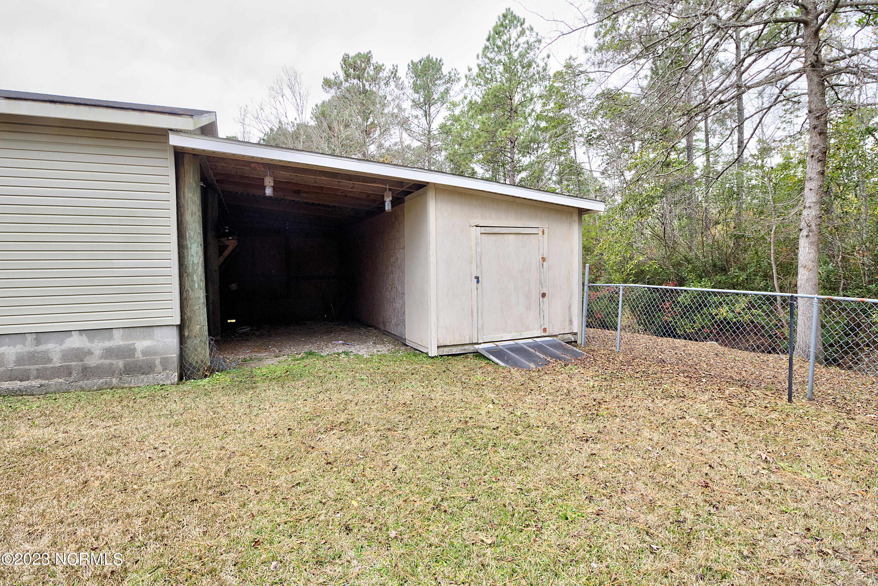 531 Greenacres Drive Hampstead, NC 28443 - Photo 34 of 45 Lean-to and storage