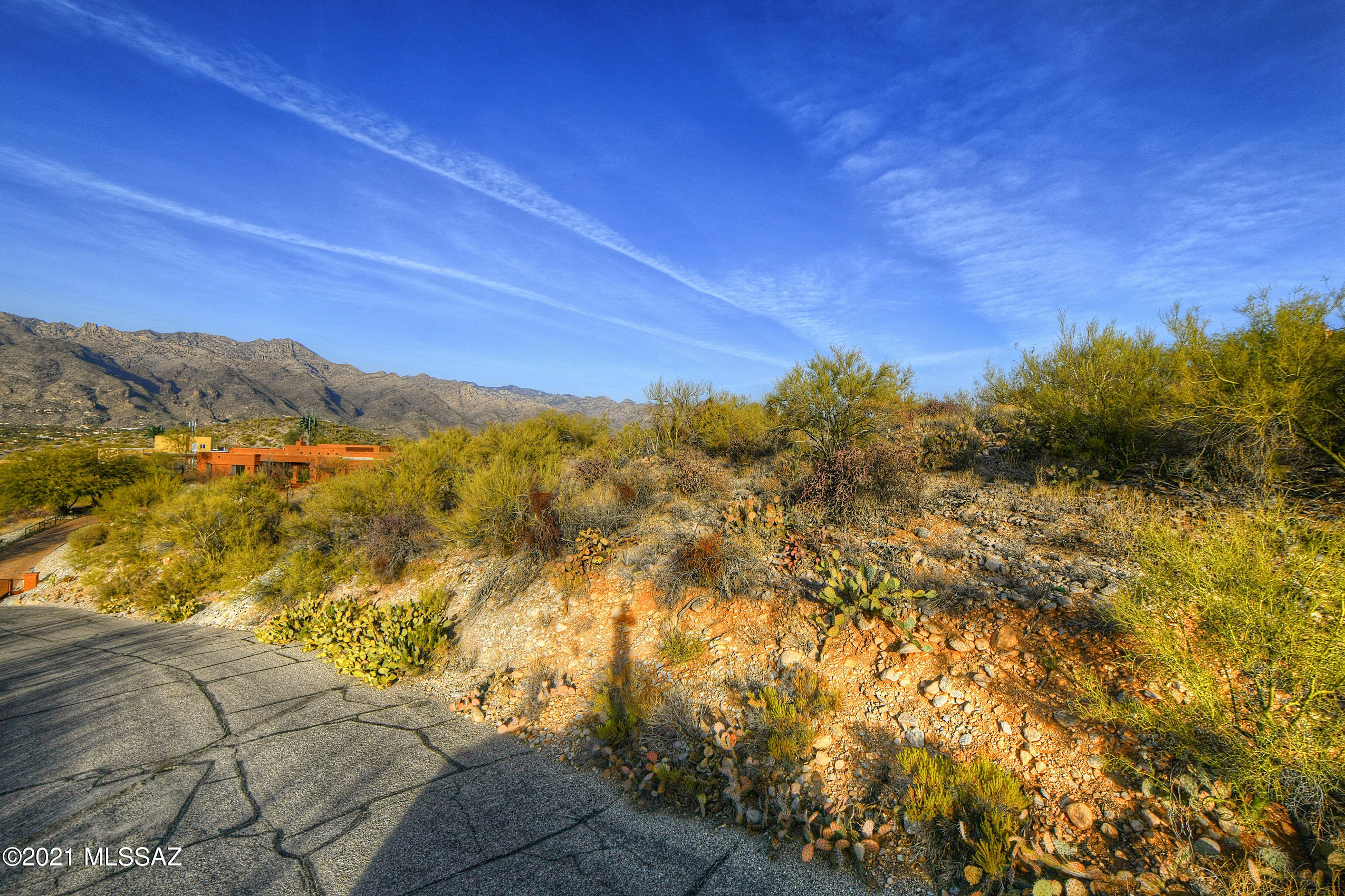 5040 North Summit Ridge Road, Unit 11 Tucson, AZ 85750 - Photo 4 of 20