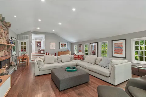 $1,350,000 | 25 Campfire Road, Chappaqua, NY 10514