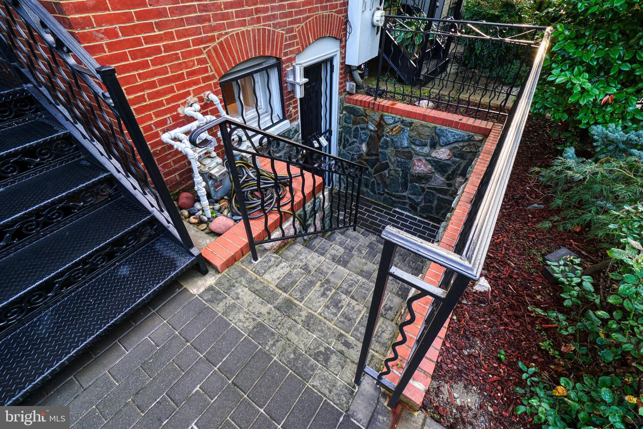 936 T Street Northwest, Unit B Washington, DC 20001 - Photo 2 of 19 a view of an outdoor space