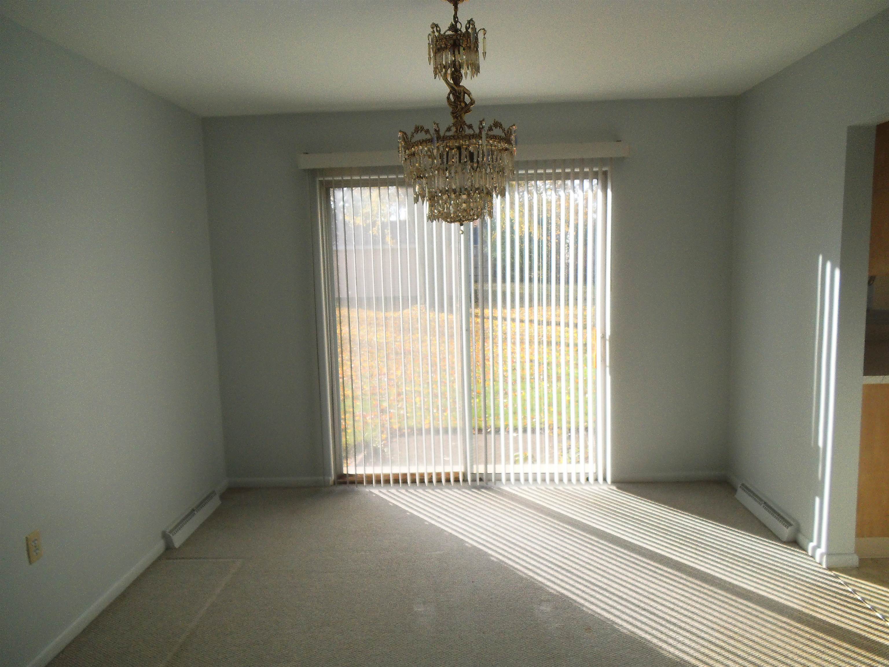 211 Shepard Street Zilwaukee, MI 48604 - Photo 10 of 28