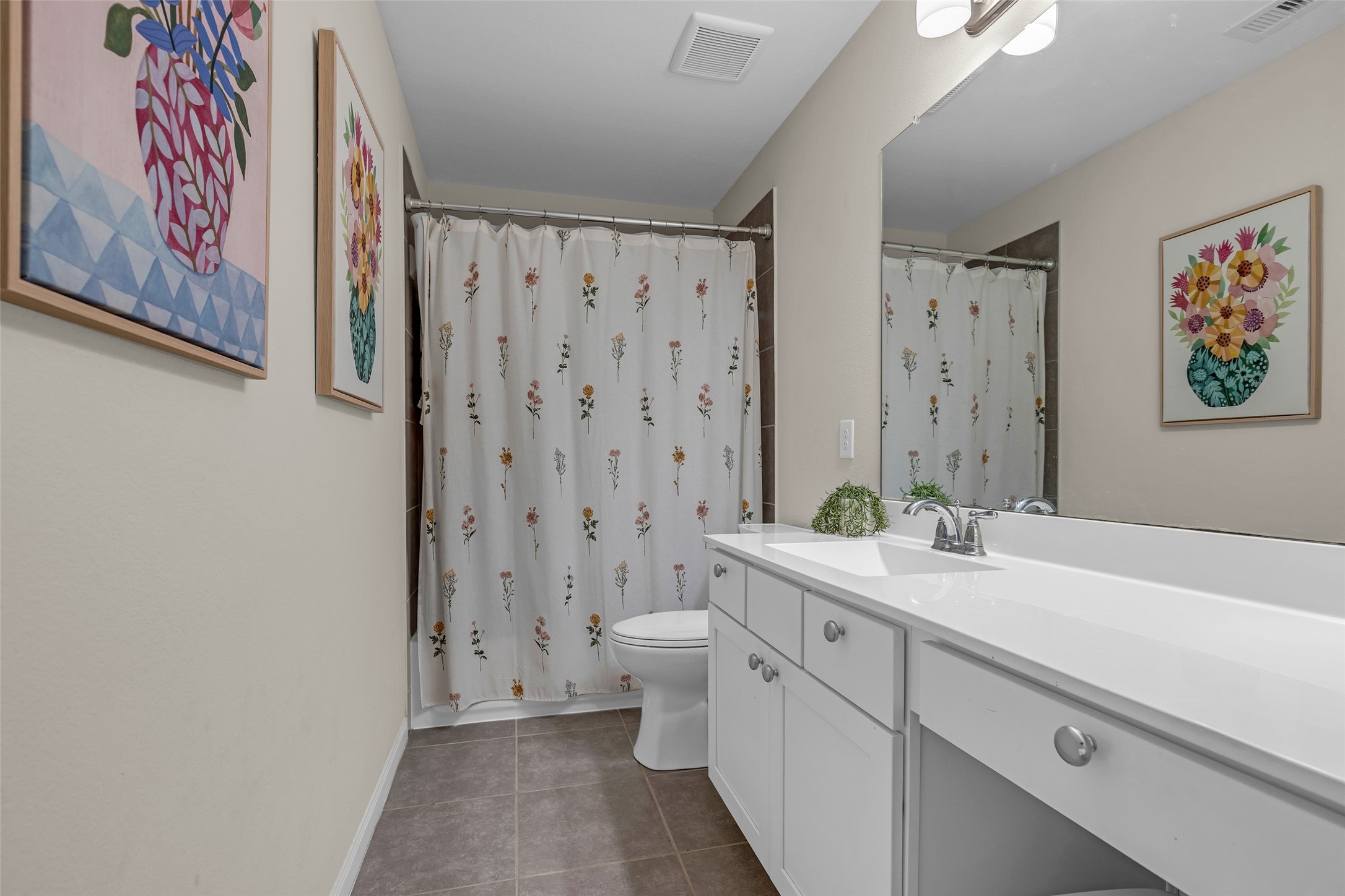 22419 Sawmill Ranch Drive Spring, TX 77389 - Photo 30 of 45 Third full bathroom
