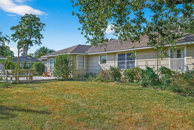 $1,850 | 10005 Hazelhurst Drive, Houston, TX 77080