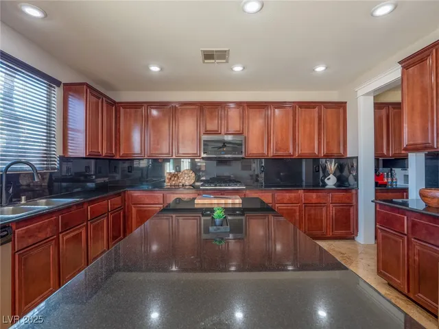 $768,500 | 7125 Mountain Den Avenue, Las Vegas, NV 89179