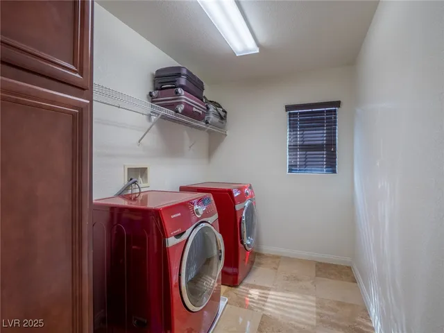 $768,500 | 7125 Mountain Den Avenue, Las Vegas, NV 89179